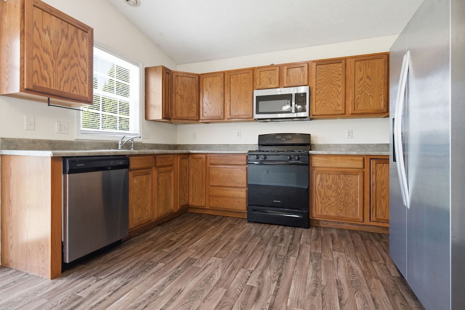 1102 Rader Run Bloomington, IL 61704 - Photo 12 of 32