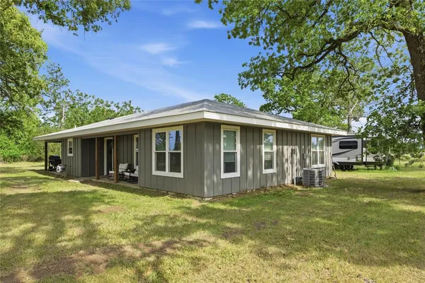 $299,000 | 1512 Farm To Market 413, Rosebud, TX 76570
