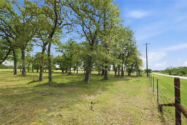 $299,000 | 1512 Farm To Market 413, Rosebud, TX 76570