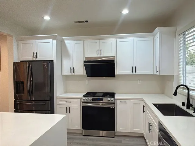 $5,500 | 21 New Jersey, Irvine, CA 92606