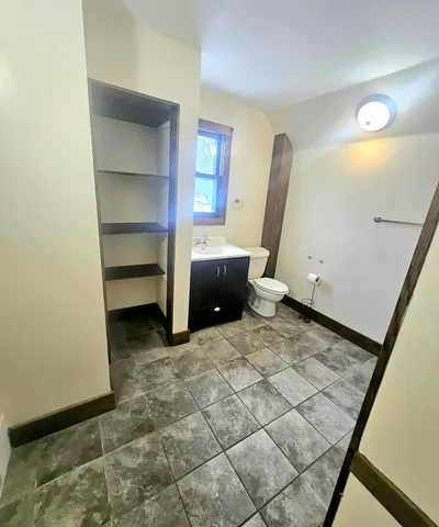 $169,999 | 110 South 8th Street, South Beloit, IL 61080