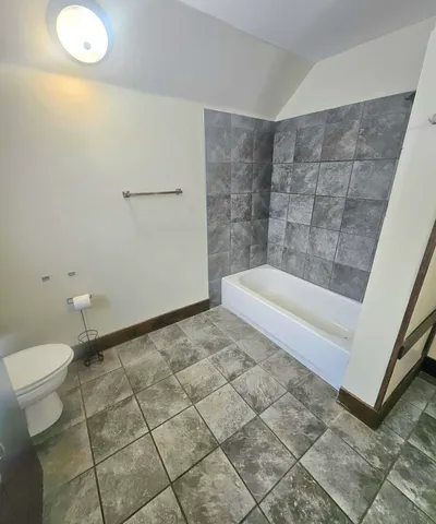 $169,999 | 110 South 8th Street, South Beloit, IL 61080