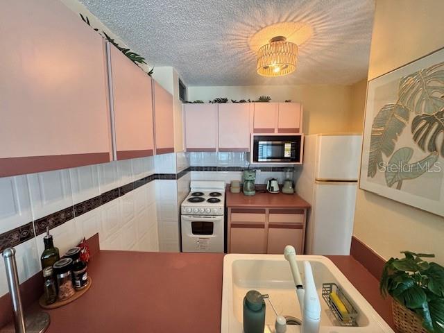 Ocean Drive Ocean Drive, Unit 1508 Luquillo, PR 00773 - Photo 16 of 25