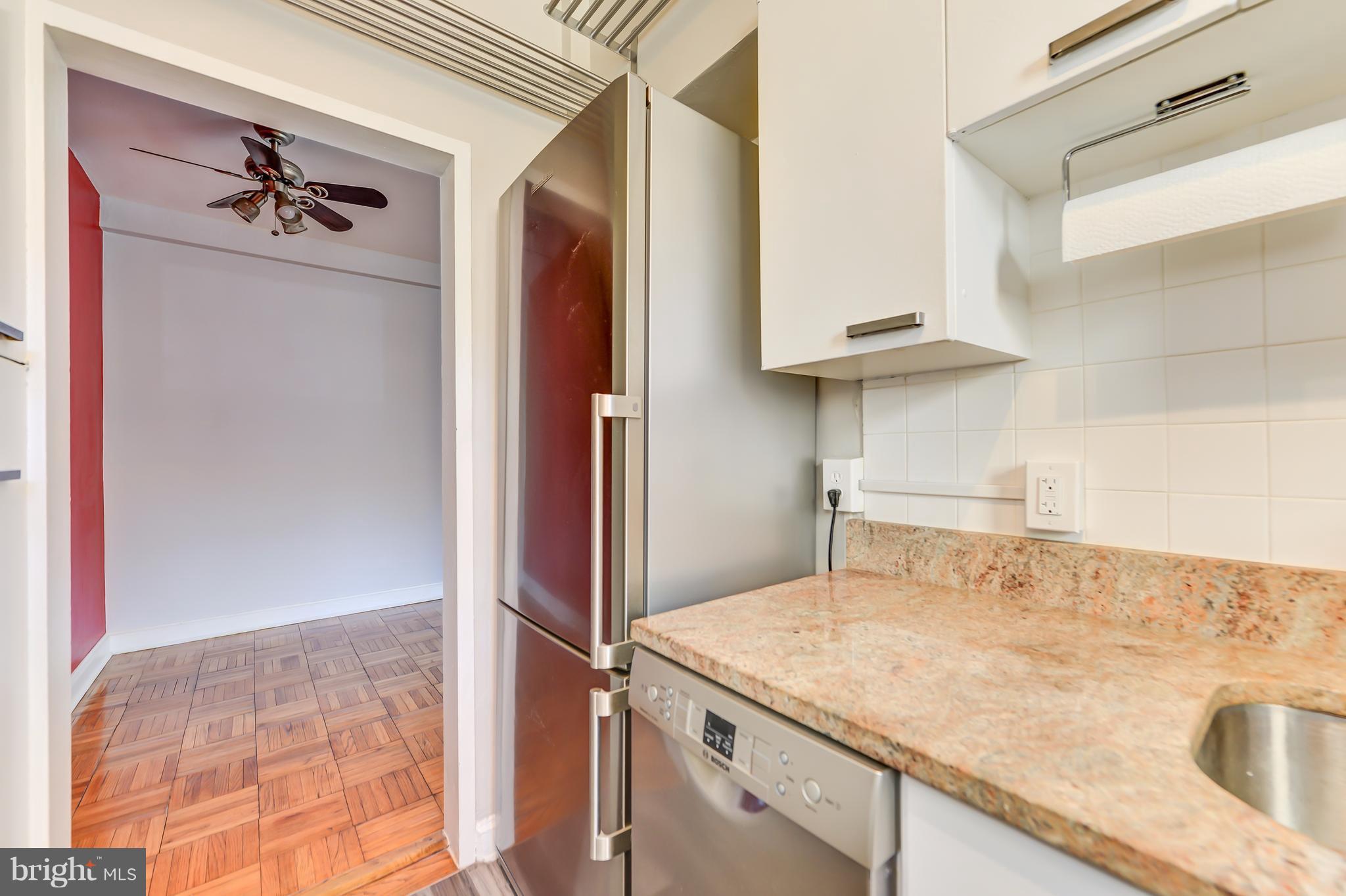 3025 Ontario Road Northwest, Unit 403 Washington, DC 20009 - Photo 14 of 30 Kitchen