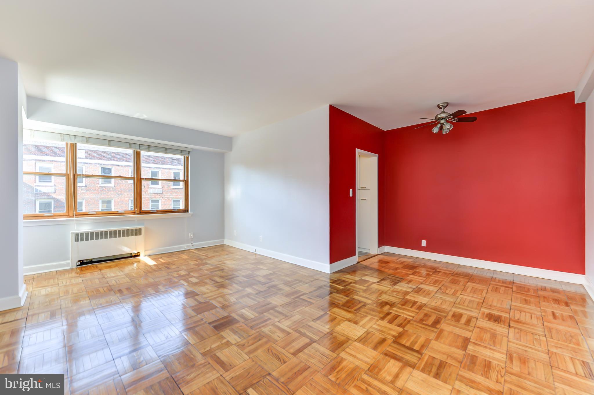 3025 Ontario Road Northwest, Unit 403 Washington, DC 20009 - Photo 8 of 30 Living Room