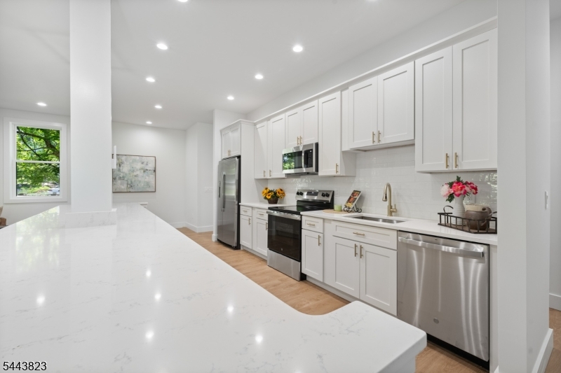 125 Main Street Hampton, NJ 08827 - Photo 7 of 39