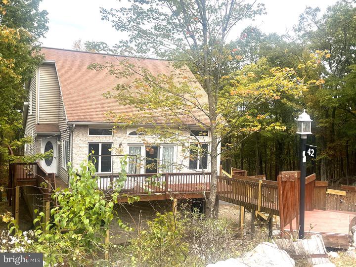 42 Summit Road Hazleton, PA 18202 - Photo 1 of 29 Gallery Image 1