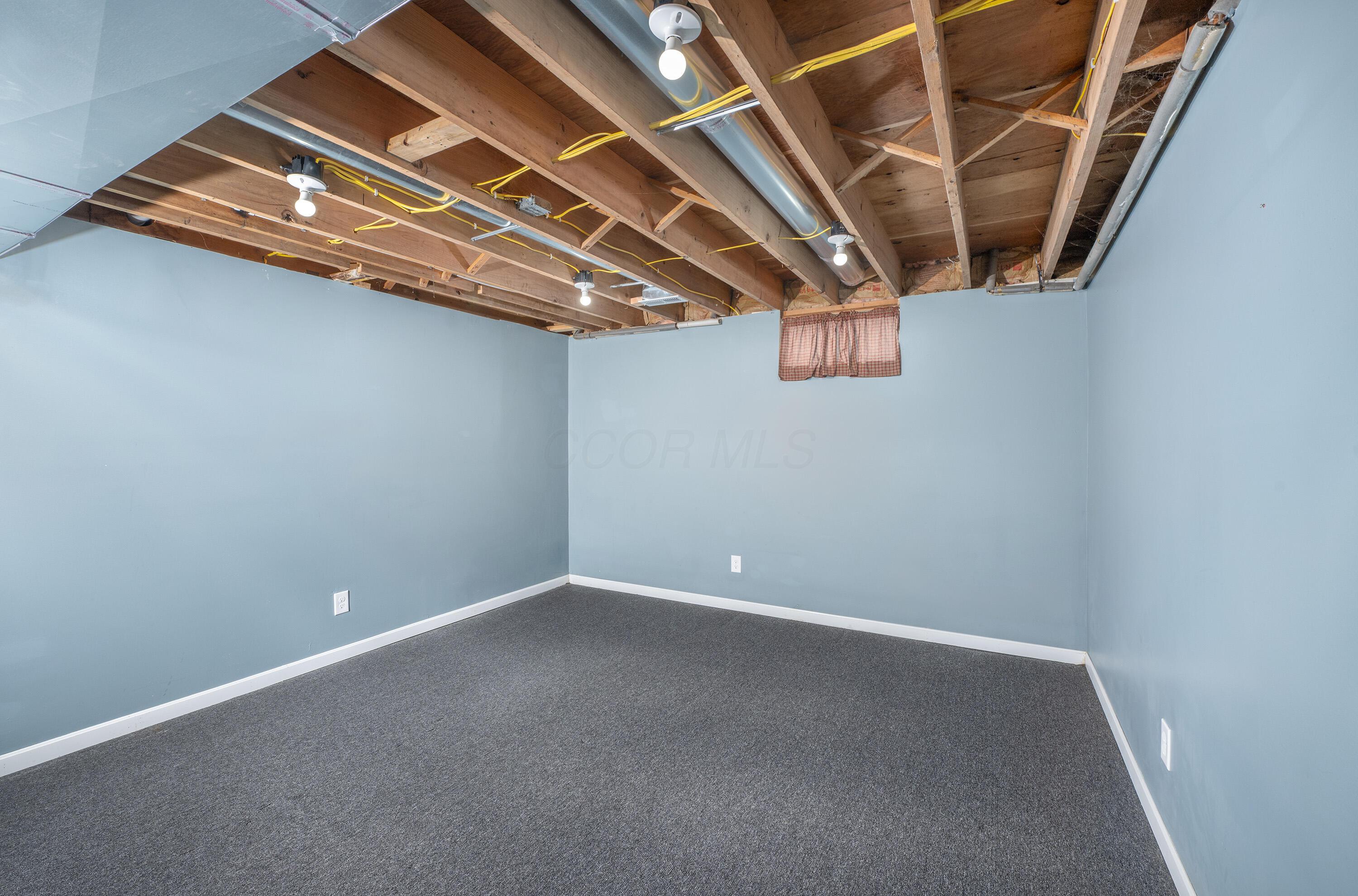 15571 Glen Road Mount Vernon, OH 43050 - Photo 21 of 43 15571Glen_23