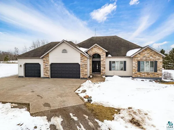 $620,000 | 2542 Ziehl Road, Carlton, MN 55718