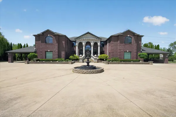$2,495,000 | 6223 Valleyfield Drive, Plymouth, MI 48170