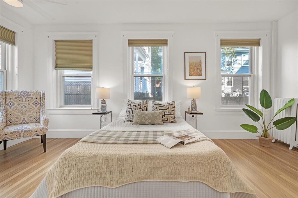 233 Freeman Street, Unit 1 Brookline, MA 02446 - Photo 11 of 26