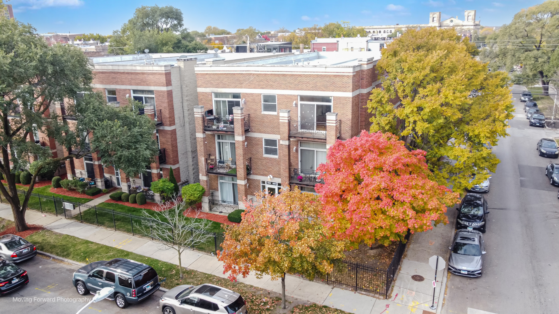4900 South Vincennes Avenue, Unit 3 Chicago, IL 60615 - Photo 3 of 27 a front view of a house with parking