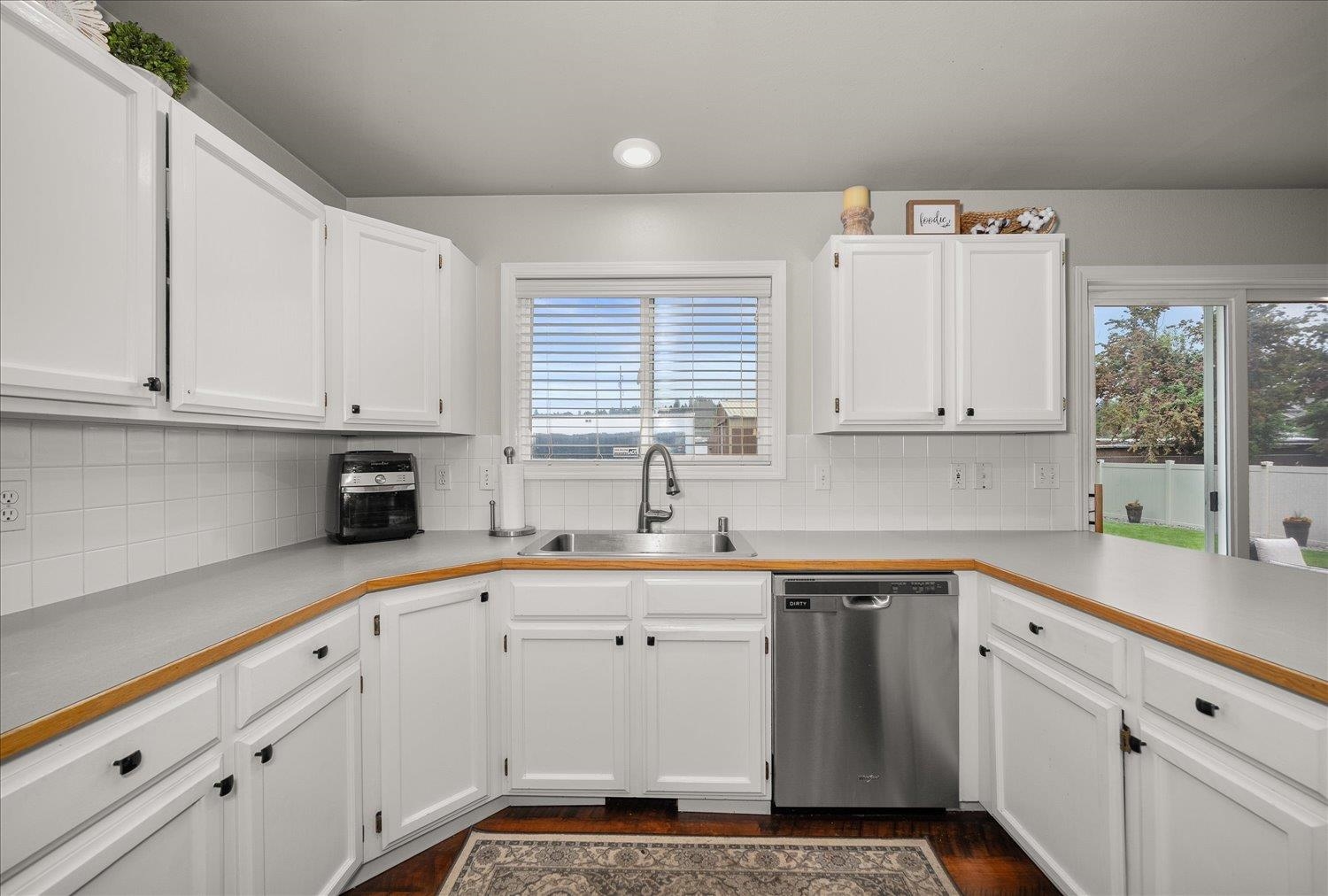 2311 South Newer Road Spokane Valley, WA 99037 - Photo 12 of 47