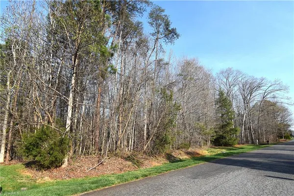 $199,900 | 6799 Bronco Lane, Summerfield, NC 27358