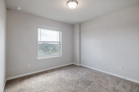 $275,000 | 314 Sunshine Lane, Kyle, TX 78640