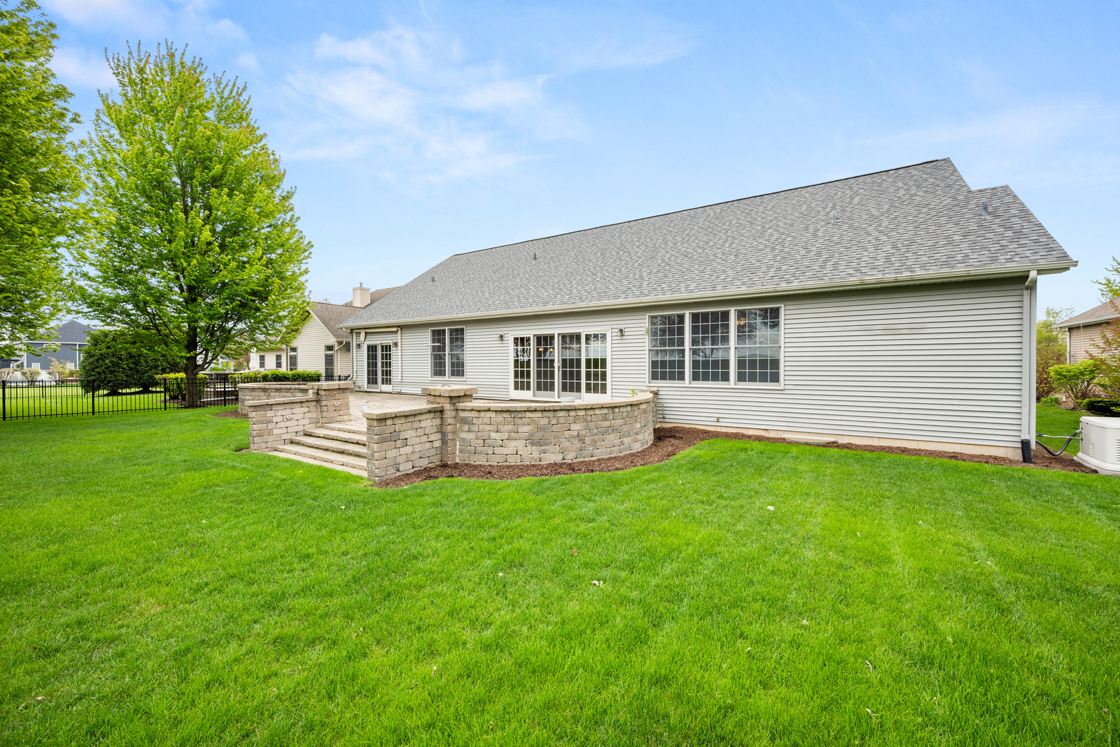 223 Quinlan Avenue DeKalb, IL 60115 - Photo 39 of 53