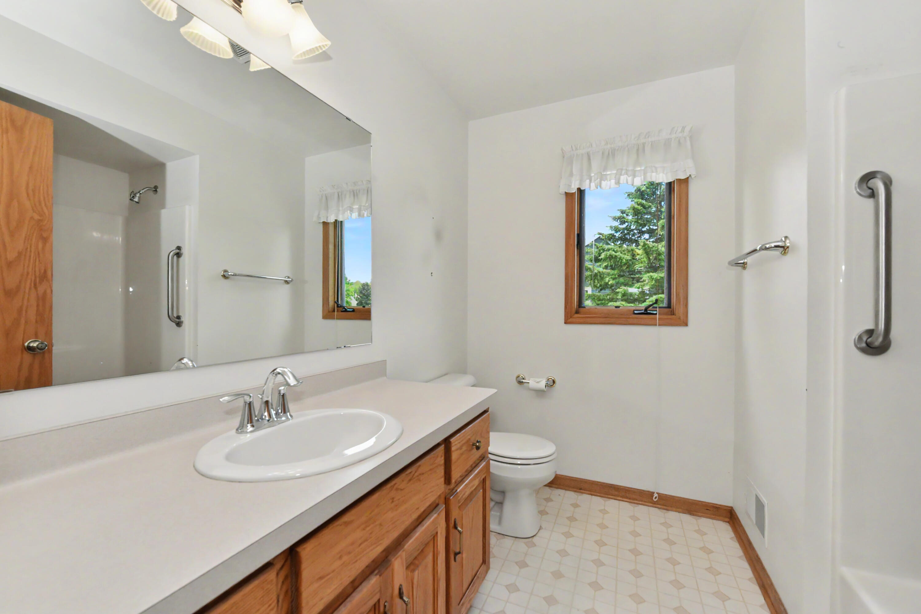 N22W26761 Shooting Star Road Pewaukee, WI 53072 - Photo 25 of 47 DSC_8217