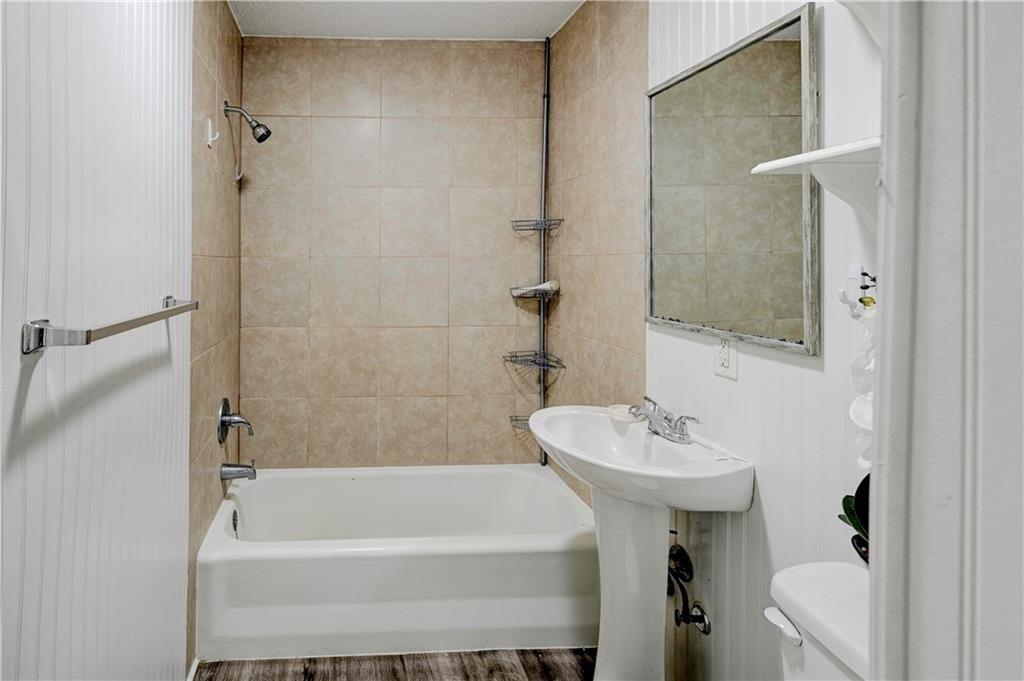 11512 Blue Ridge Boulevard Kansas City, MO 64134 - Photo 12 of 16