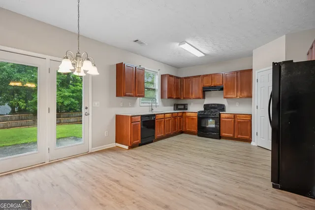 $2,400 | 2040 Village Green Drive, Fairburn, GA 30213