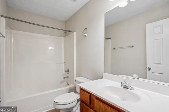 $2,400 | 2040 Village Green Drive, Fairburn, GA 30213