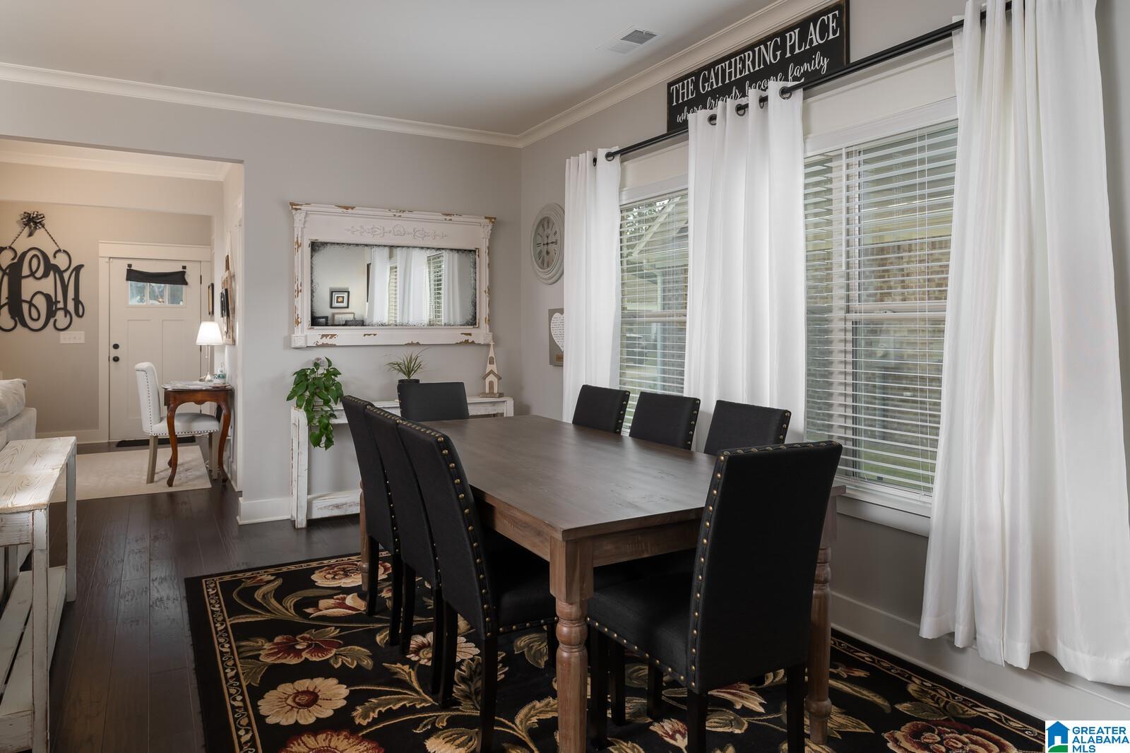 758 Pineview Road Birmingham, AL 35210 - Photo 5 of 48