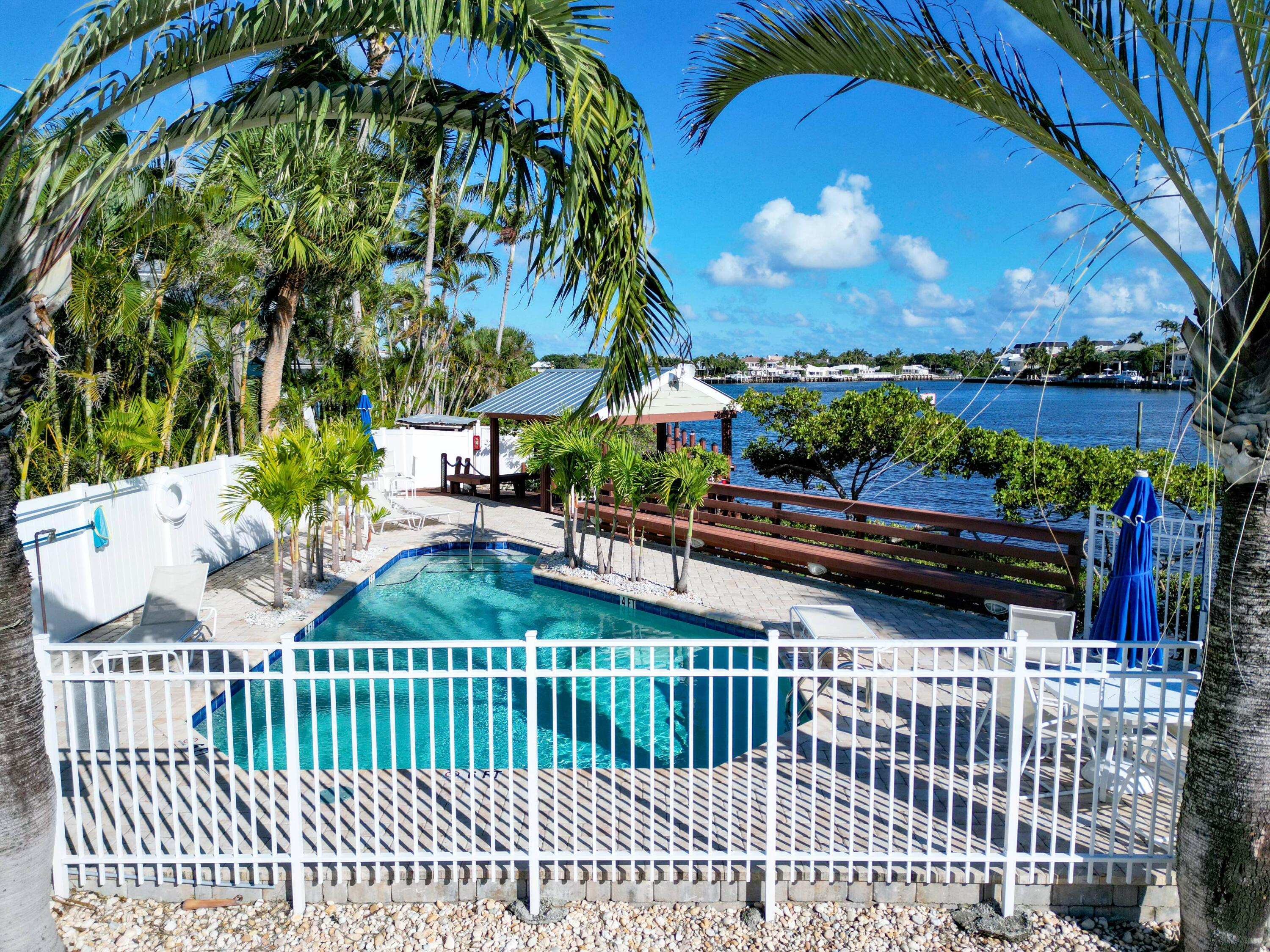 626 Mariners Way Boynton Beach, FL 33435 - Photo 44 of 47 Pool 1