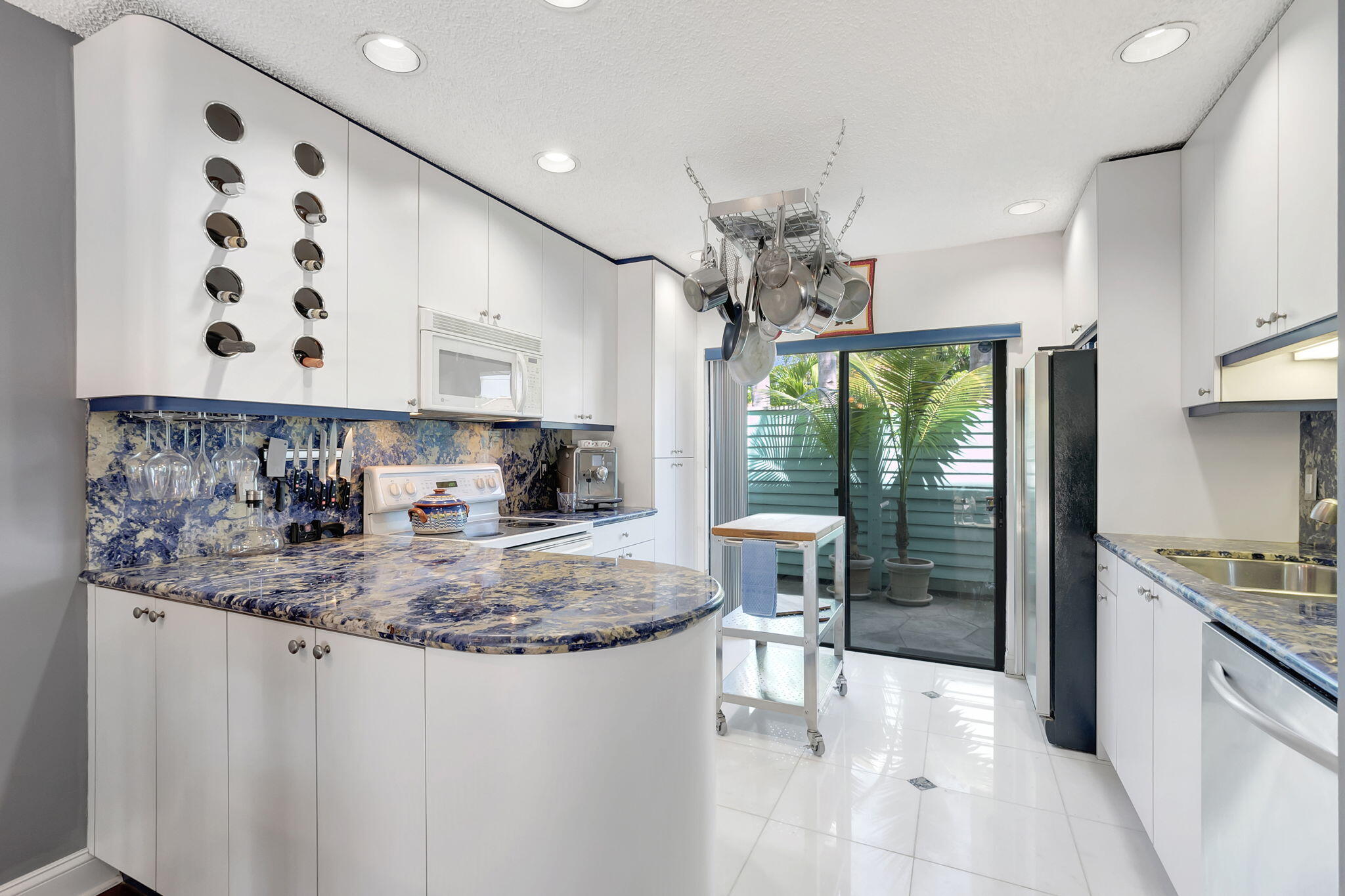 626 Mariners Way Boynton Beach, FL 33435 - Photo 8 of 47 38-web-or-mls-DSC_0410