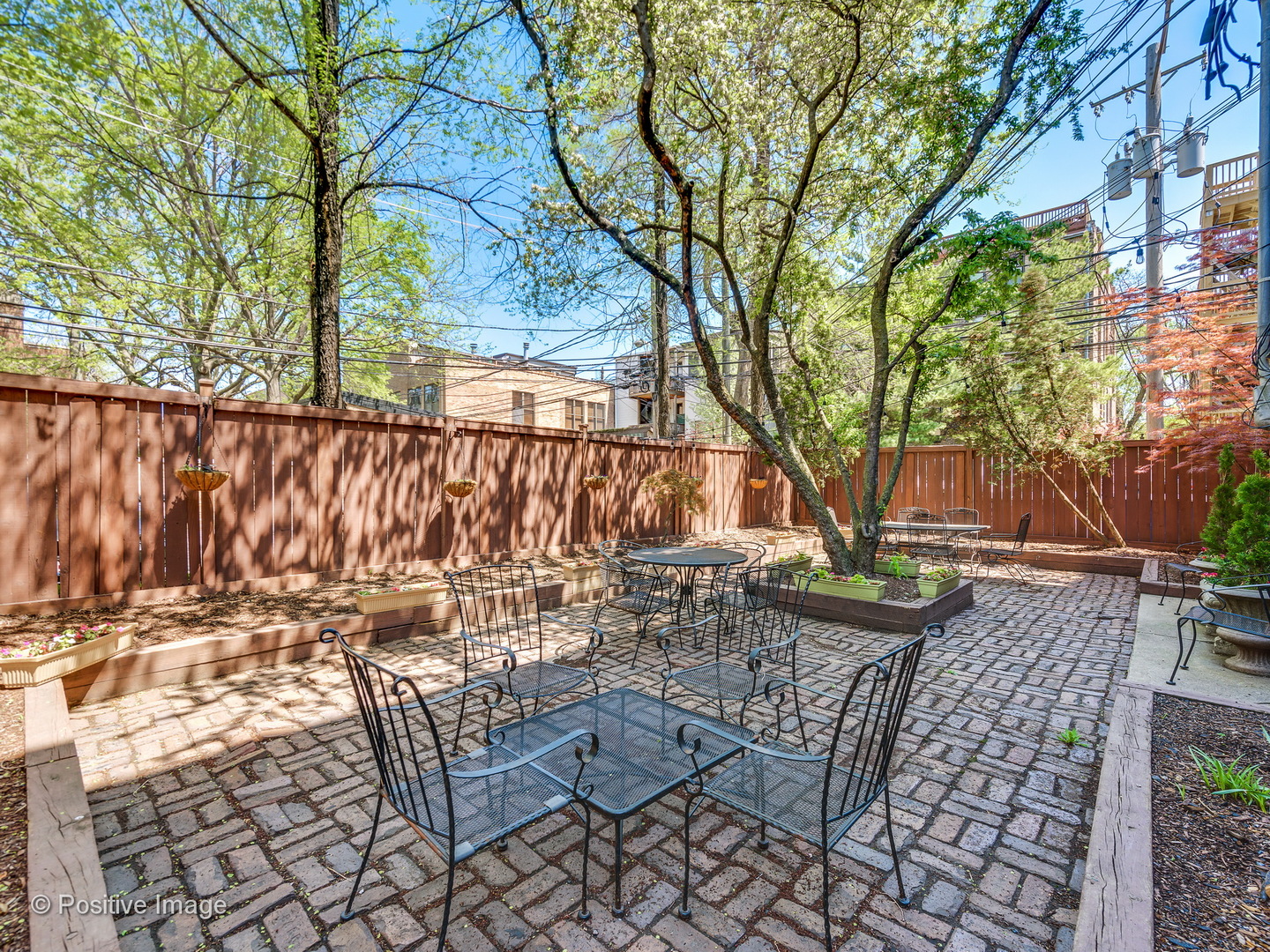 1214 West Webster Avenue, Unit 2E Chicago, IL 60614 - Photo 22 of 23 a view of outdoor space with seating area