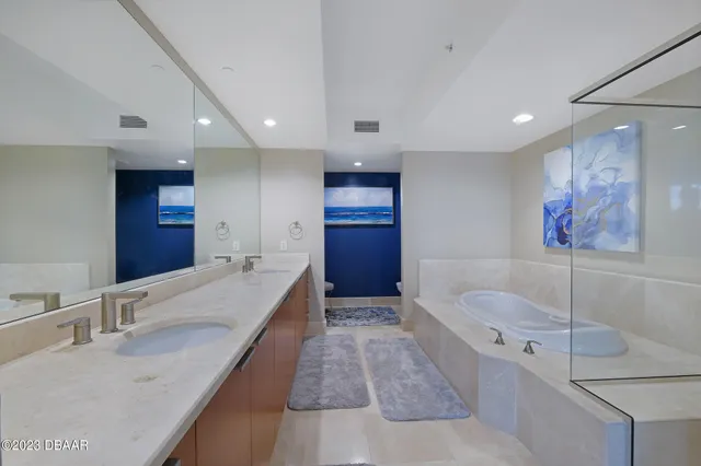 $2,800 | 241 Riverside Drive, Unit 208, Daytona Beach, FL 32117