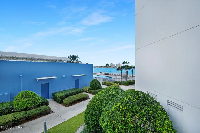 $2,800 | 241 Riverside Drive, Unit 208, Daytona Beach, FL 32117