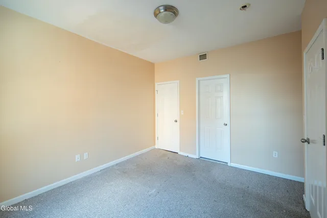 $1,000 | 31-33 North Pearl Street, Unit 4B, Albany, NY 12207