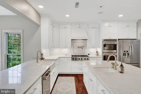 $1,850,000 | 11394 Fox Vale Glen Court, Oakton, VA 22124