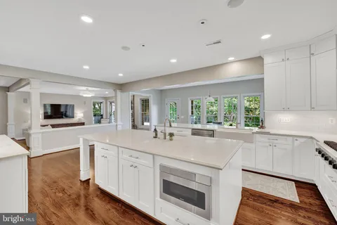 $1,850,000 | 11394 Fox Vale Glen Court, Oakton, VA 22124