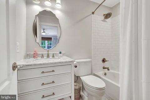 $1,850,000 | 11394 Fox Vale Glen Court, Oakton, VA 22124
