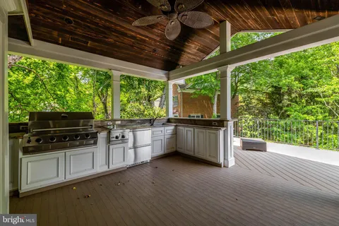 $1,850,000 | 11394 Fox Vale Glen Court, Oakton, VA 22124