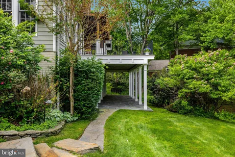 $1,850,000 | 11394 Fox Vale Glen Court, Oakton, VA 22124
