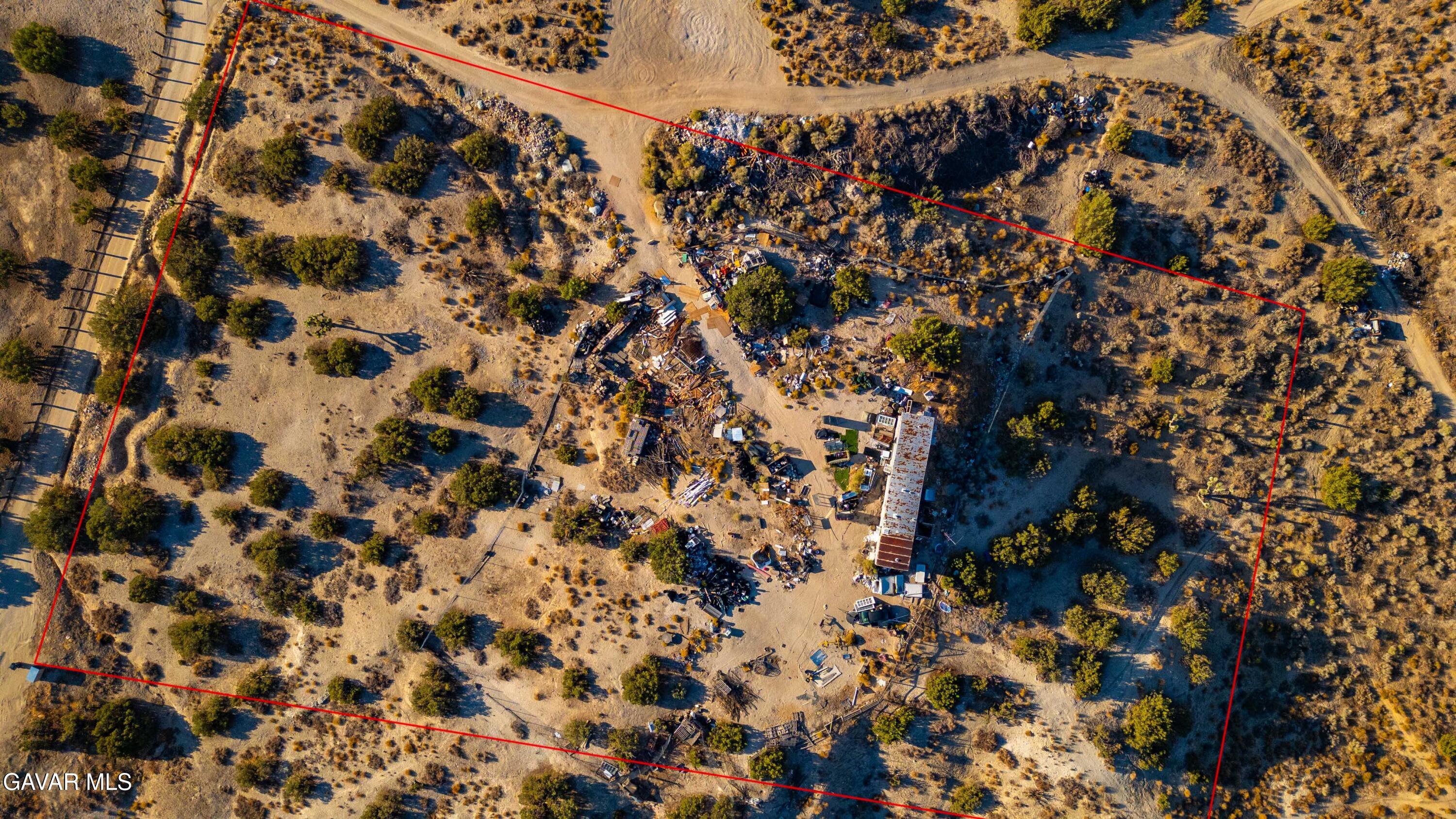 Vic Sme Of Sm Road Palmdale, CA 93550 - Photo 11 of 14 a picture of a door