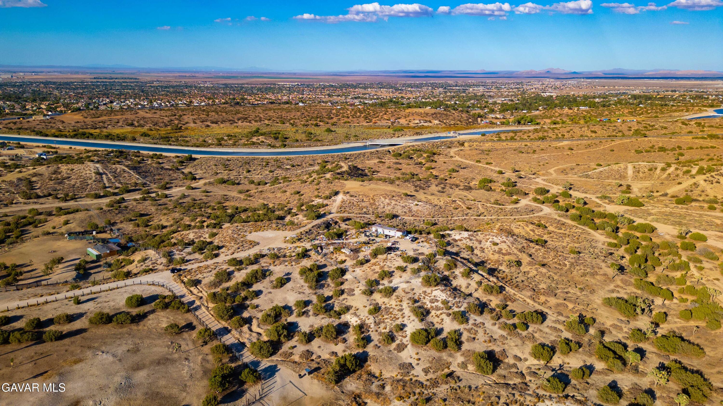 Vic Sme Of Sm Road Palmdale, CA 93550 - Photo 8 of 14 a view of an ocean