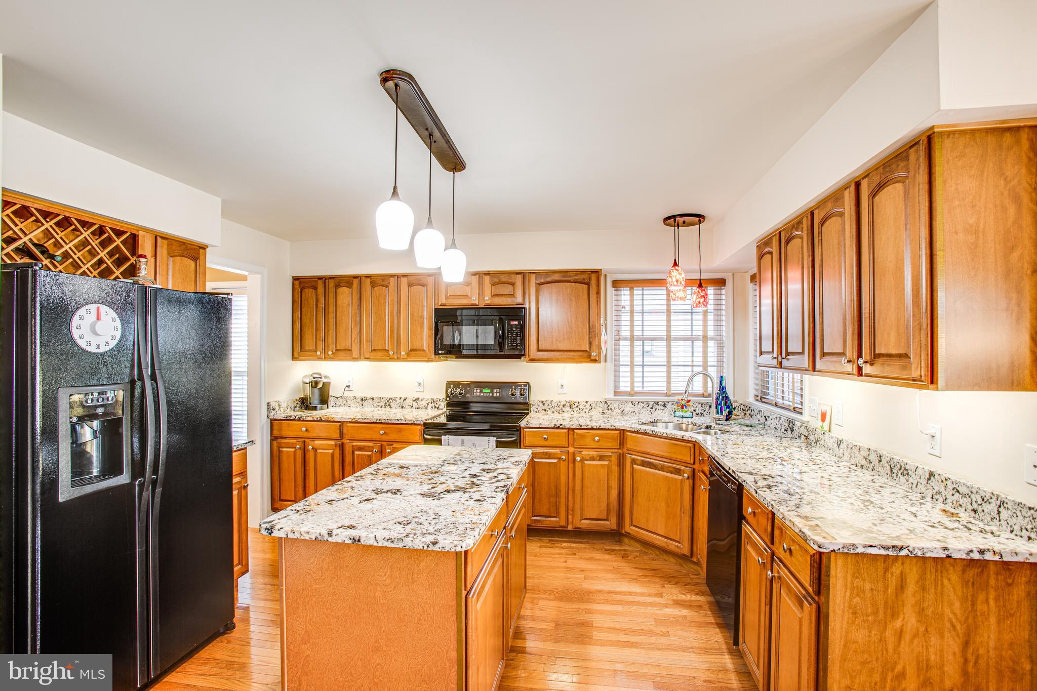 1 Riggs Road Fredericksburg, VA 22405 - Photo 8 of 55 Loads of counter space