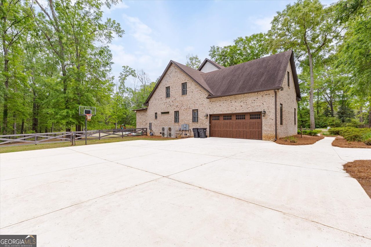 1031 Cherokee Road Perry, GA 31069 - Photo 6 of 104