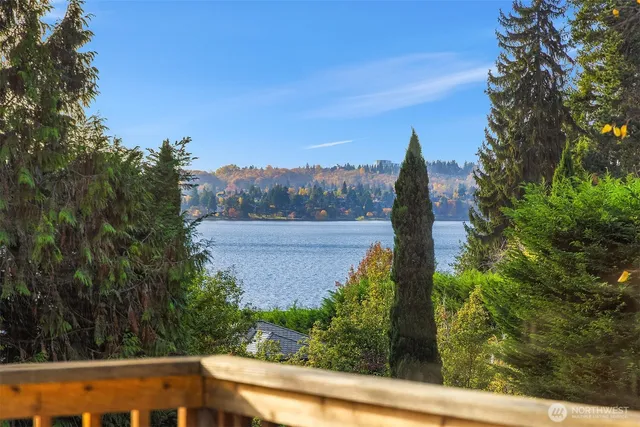 $9,500 | 4148 Boulevard Place, Mercer Island, WA 98040