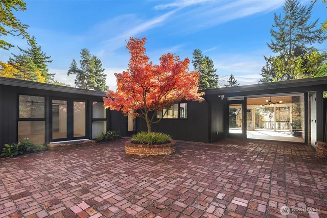 $9,500 | 4148 Boulevard Place, Mercer Island, WA 98040