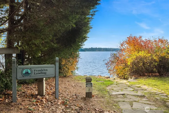 $9,500 | 4148 Boulevard Place, Mercer Island, WA 98040