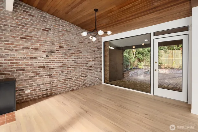 $9,500 | 4148 Boulevard Place, Mercer Island, WA 98040