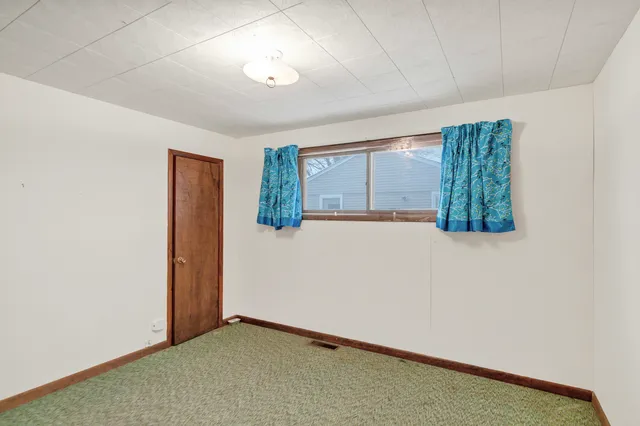 $319,900 | 2202 Eastman Street, Rolling Meadows, IL 60008