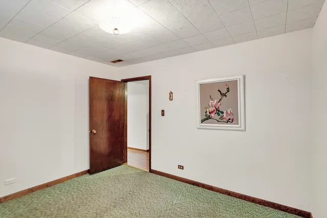 $319,900 | 2202 Eastman Street, Rolling Meadows, IL 60008