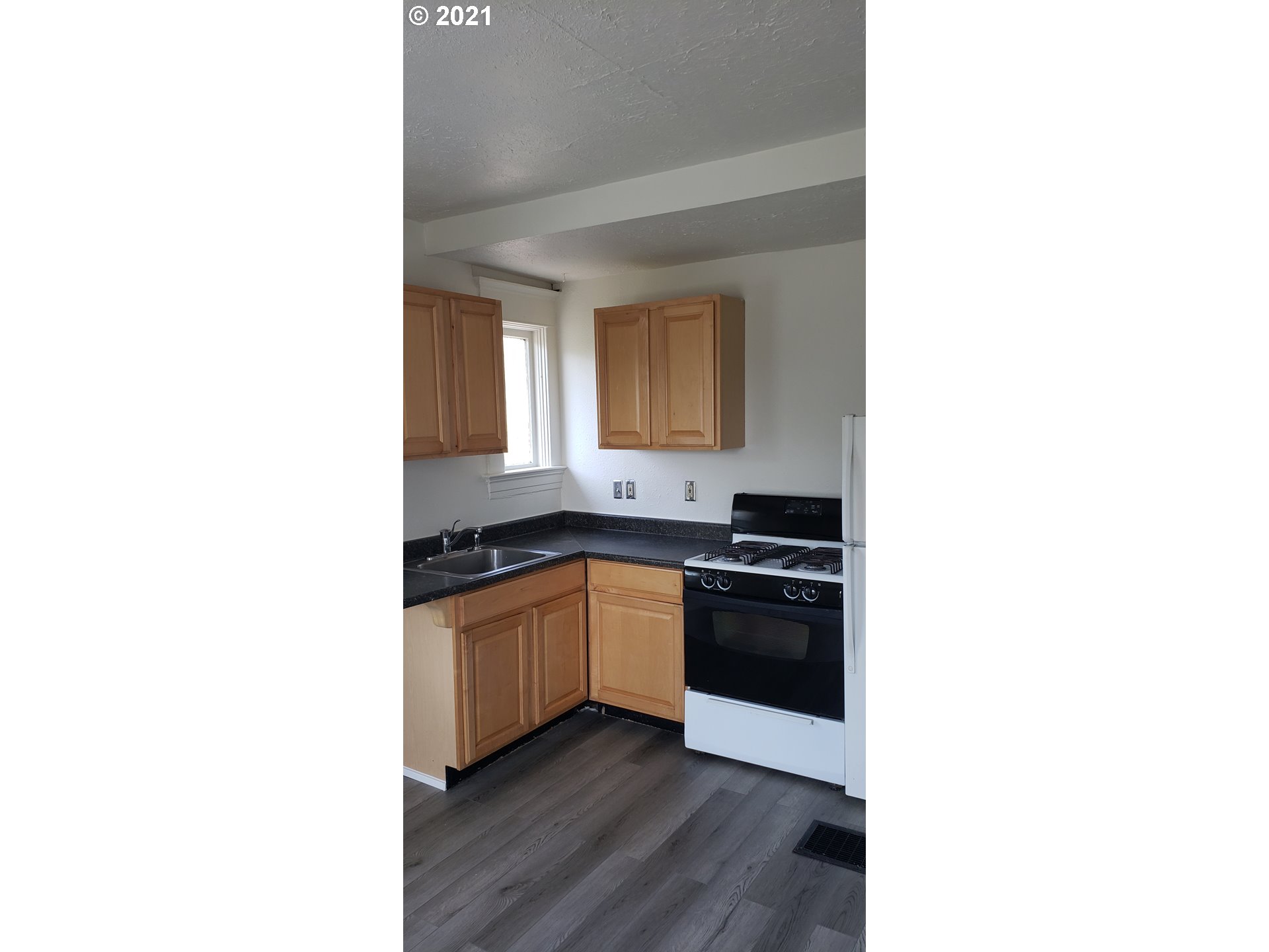 112 West 21st Street Vancouver, WA 98660 - Photo 6 of 17