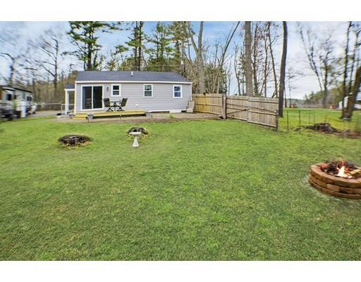27 Amesbury Road Exeter, NH 03833 - Photo 3 of 19
