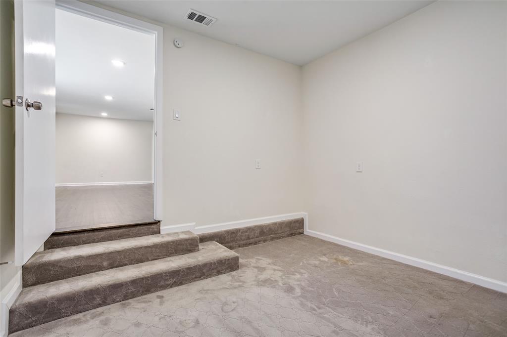 3928 Valley Ridge Road Dallas, TX 75220 - Photo 6 of 28