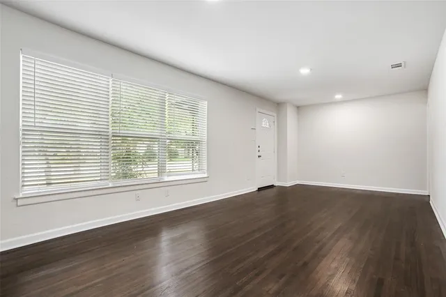 $2,495 | 3928 Valley Ridge Road, Dallas, TX 75220